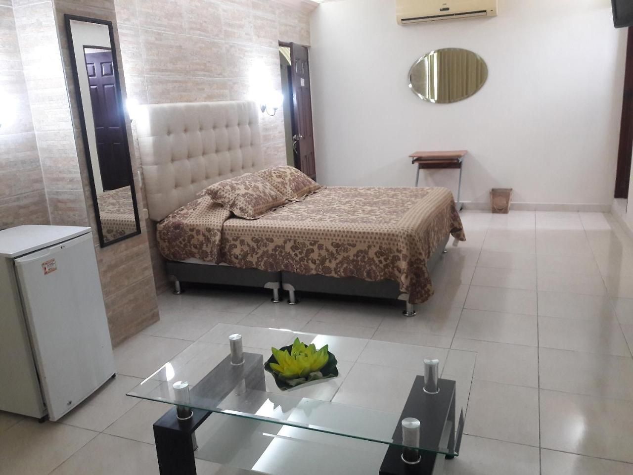 Hotel Mariand Plaza *