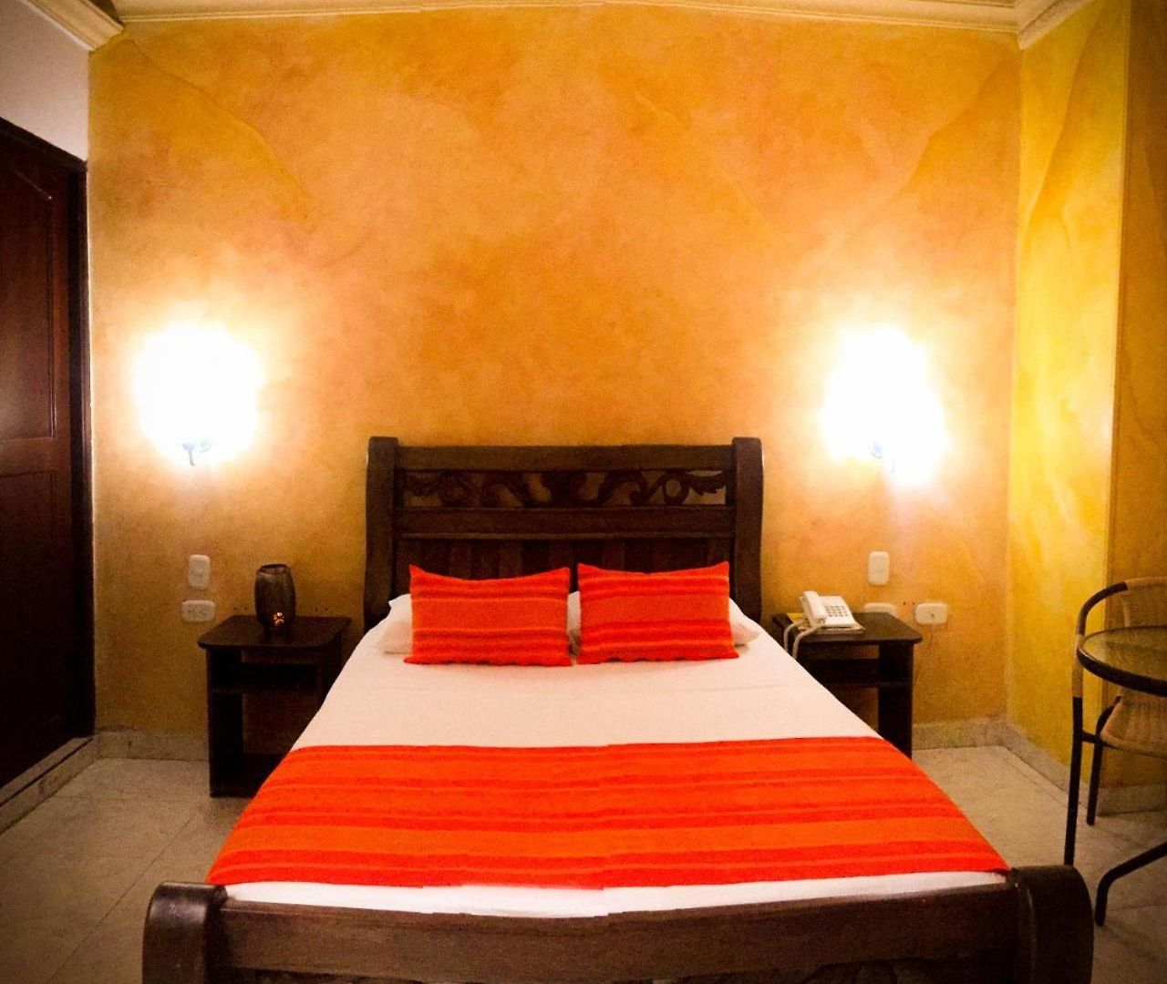 Hotel Mariand Plaza *